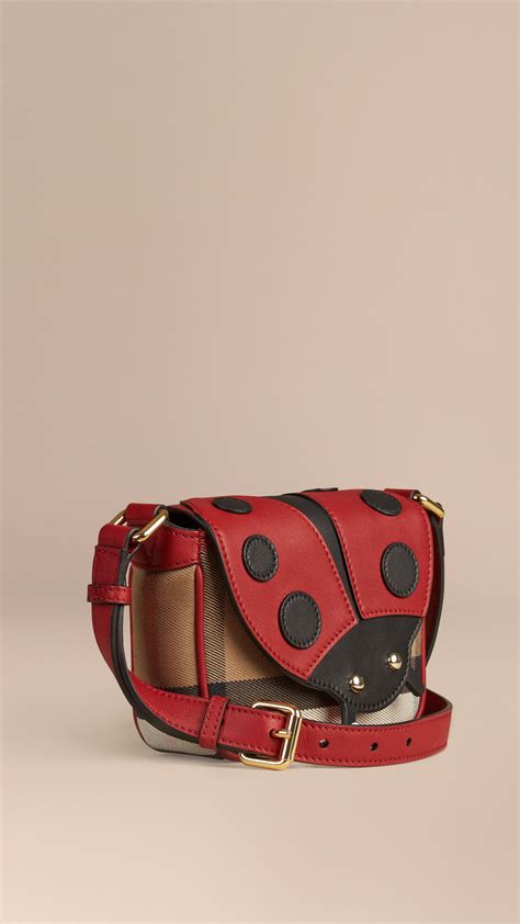 lady bug with burberry